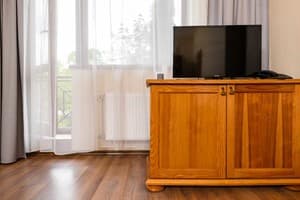 Отель Богольвар. Люкс двухместный семейный (трехкомнатный) 8