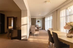 Санаторій Verkhovyna Resort Medical & Wellness 5*. Сімейний двомісний напівлюкс 6